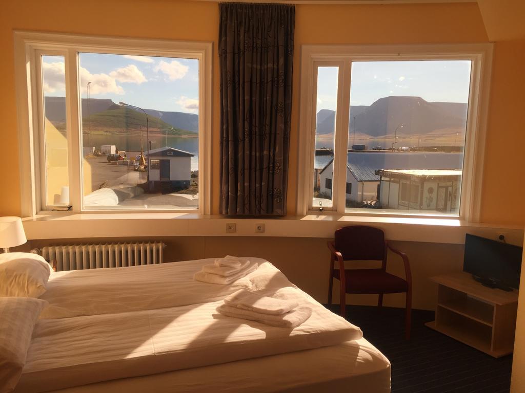Kex Þingeyri Thingeyri Buitenkant foto