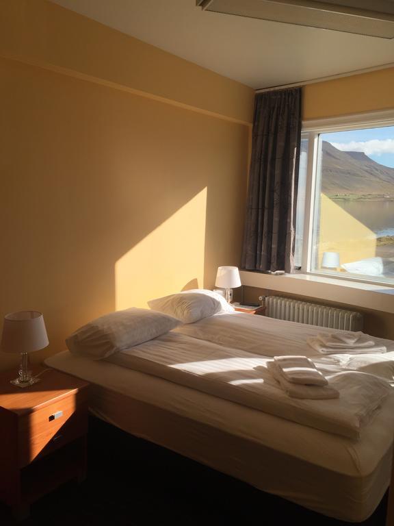 Kex Þingeyri Thingeyri Buitenkant foto